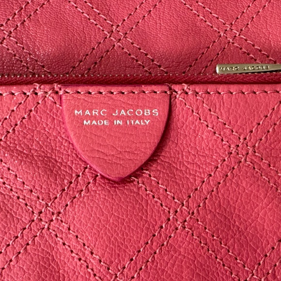 Marc Jacobs Leather iPad/ Technology Sleeve - Picture 7 of 7